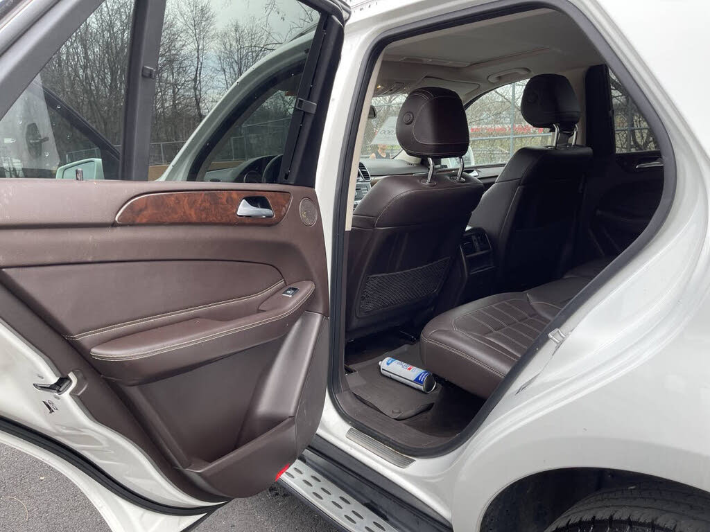 Vehicle view 14