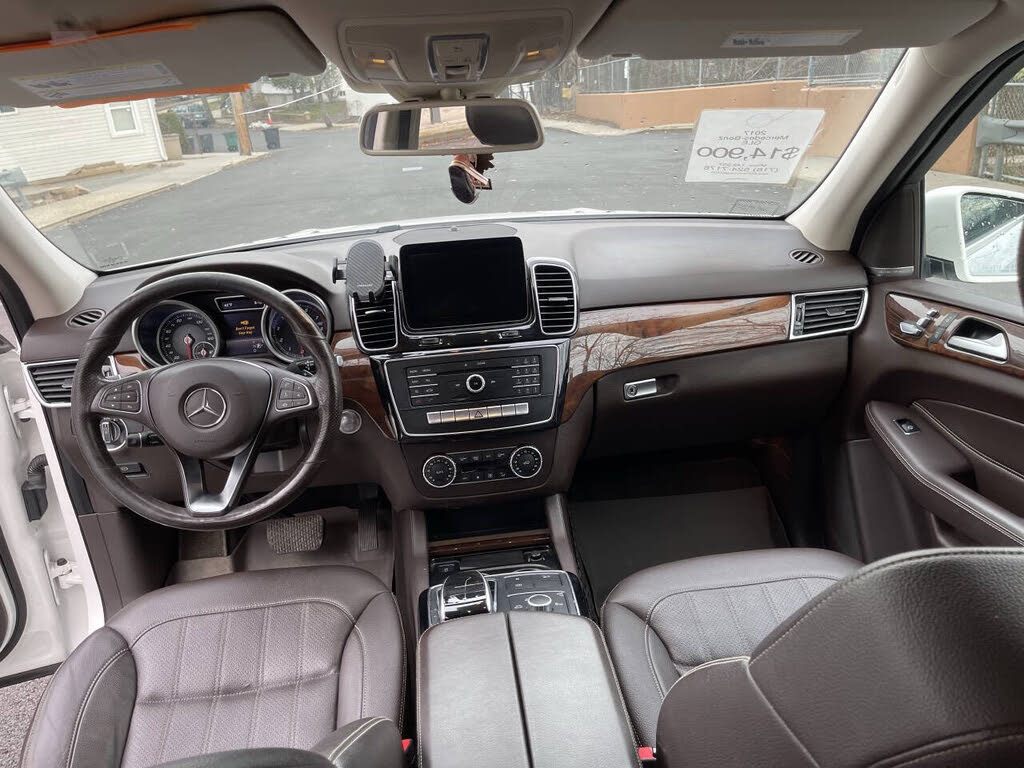 Vehicle view 15