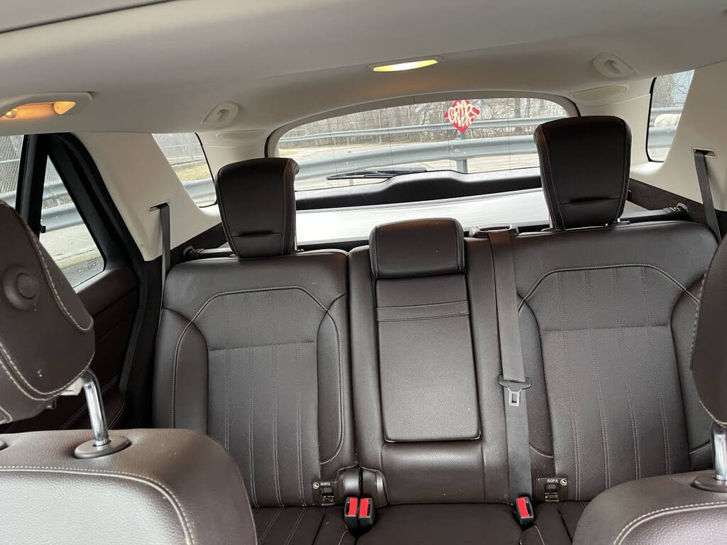 Vehicle view 16