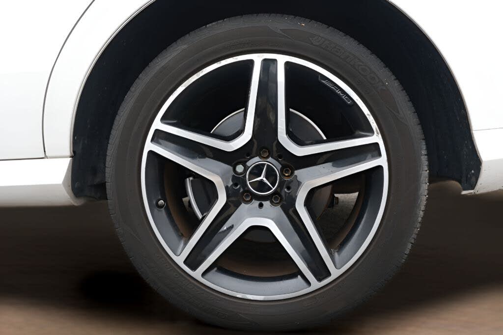 Vehicle view 25