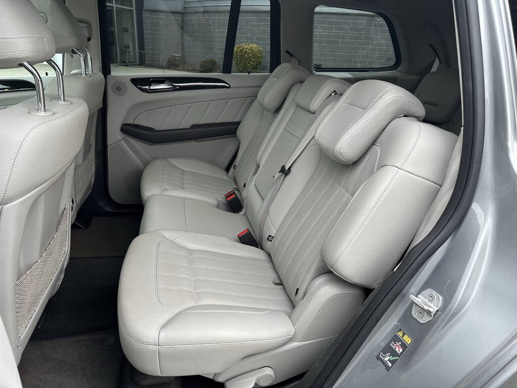 Vehicle view 13