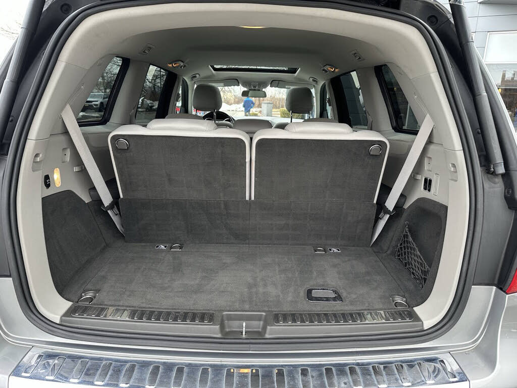 Vehicle view 16