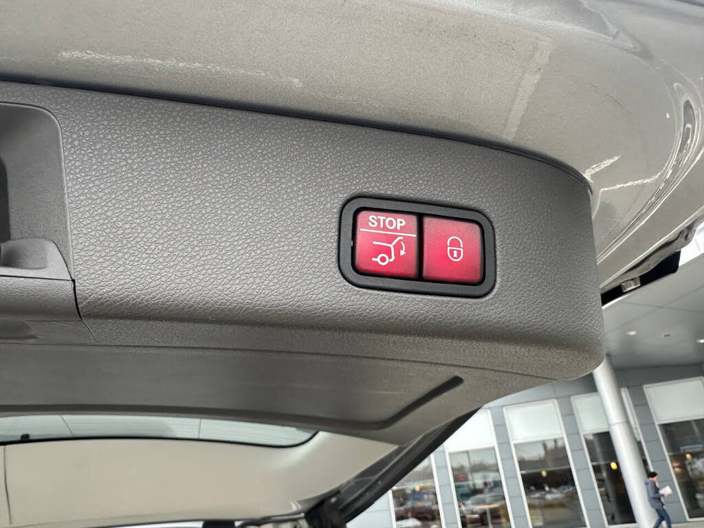 Vehicle view 18