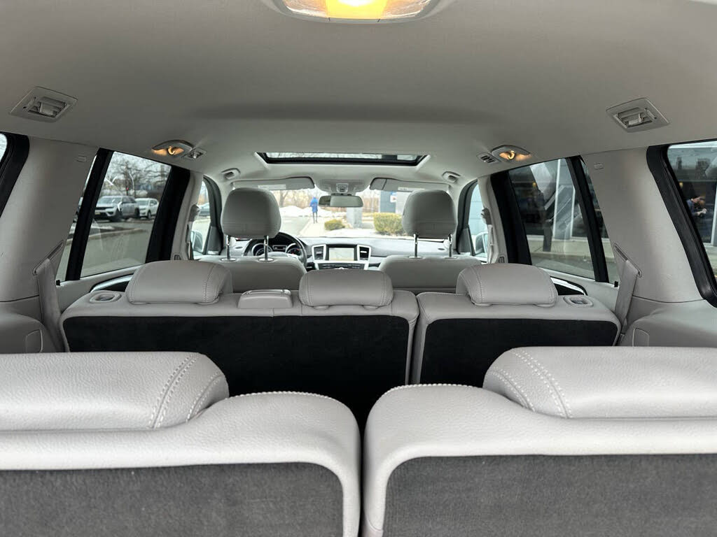 Vehicle view 19