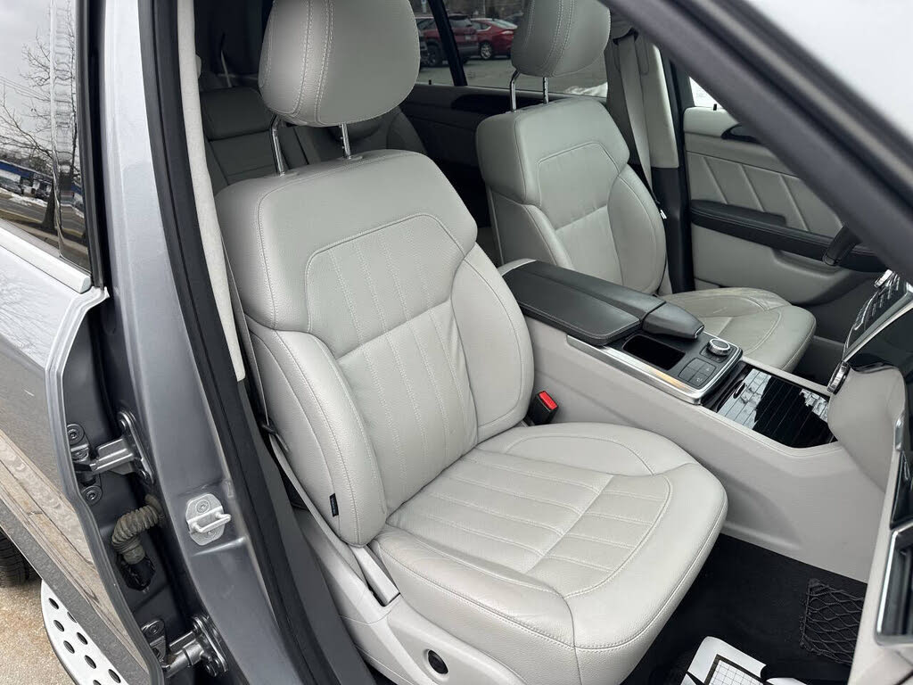 Vehicle view 27