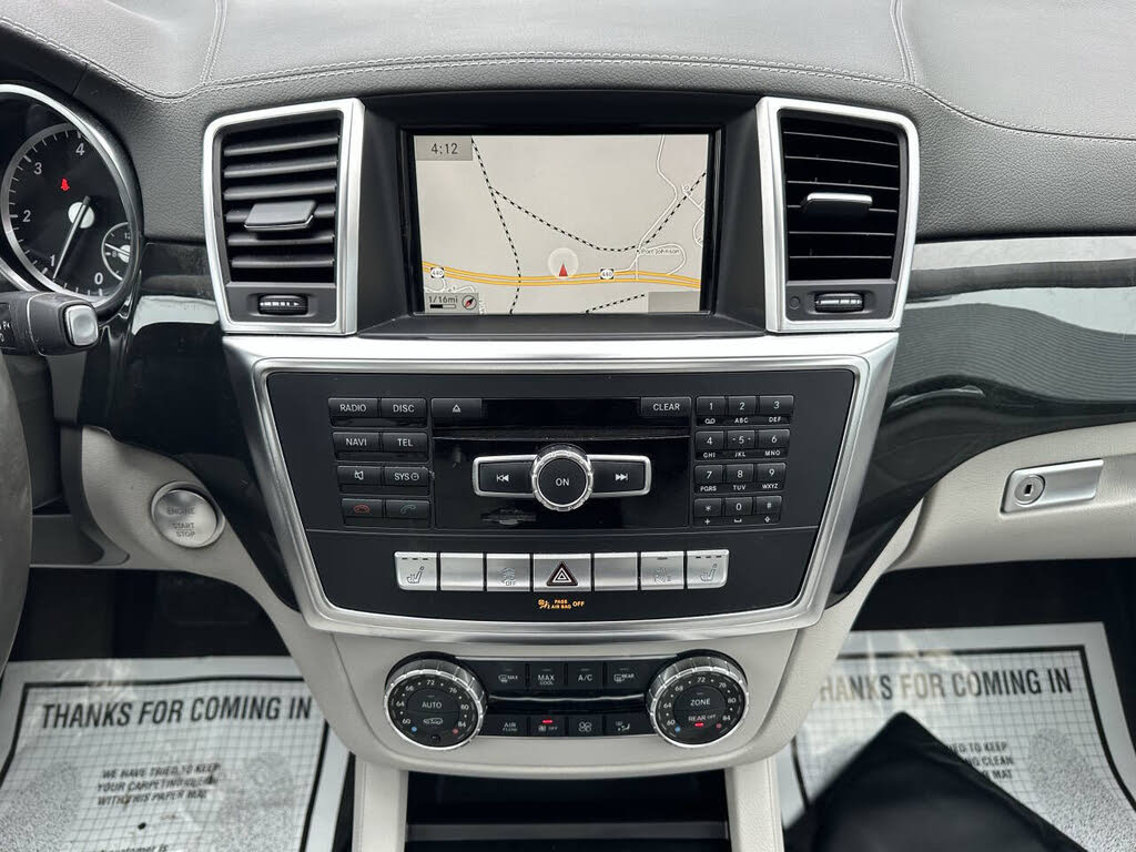 Vehicle view 29