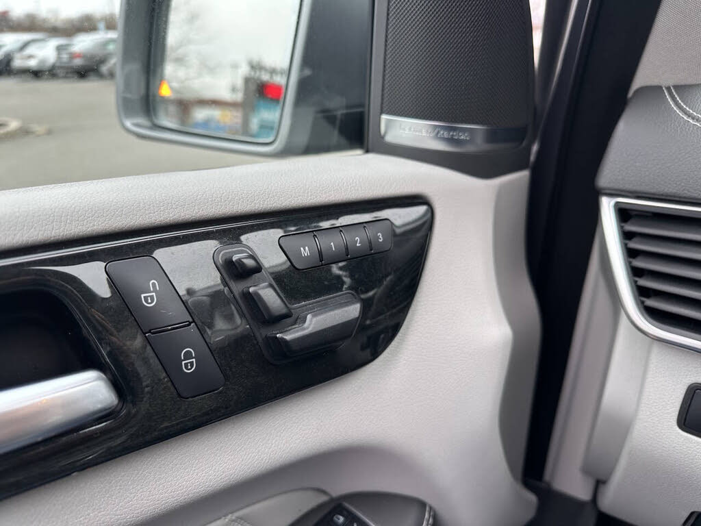 Vehicle view 39