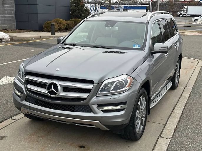 Vehicle view 57