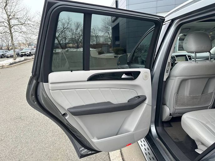 Vehicle view 60