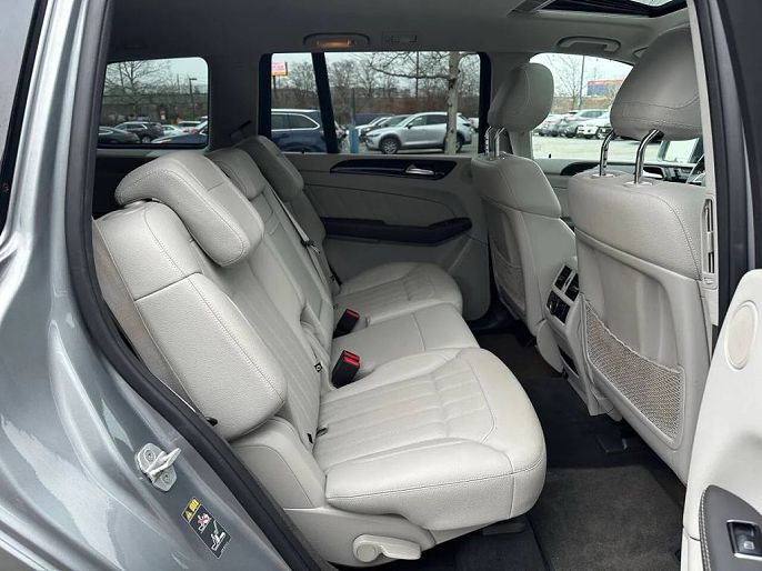 Vehicle view 69