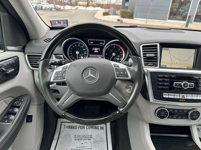 Vehicle view 79