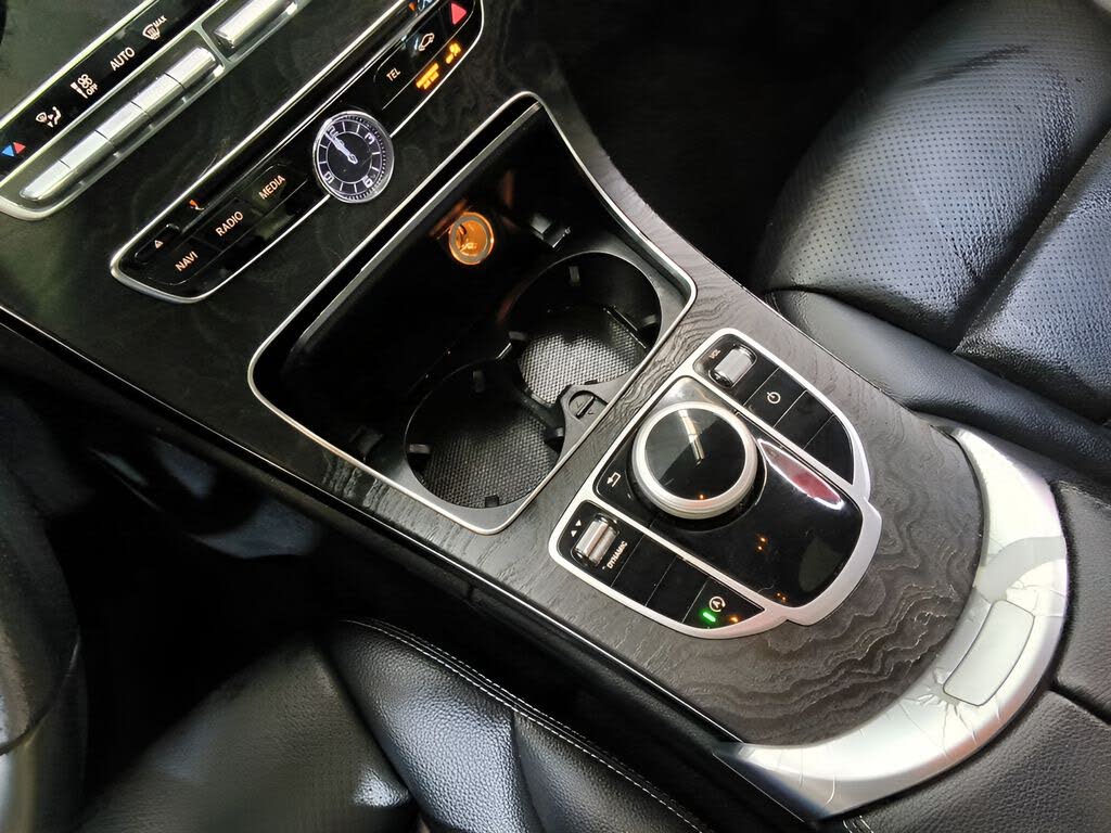 Vehicle view 25