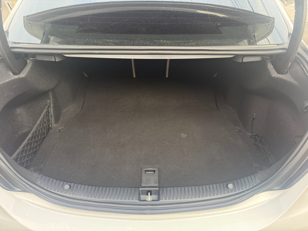 Vehicle view 18