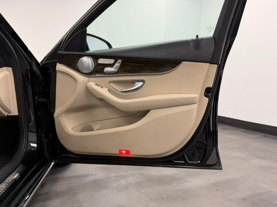 Vehicle view 32