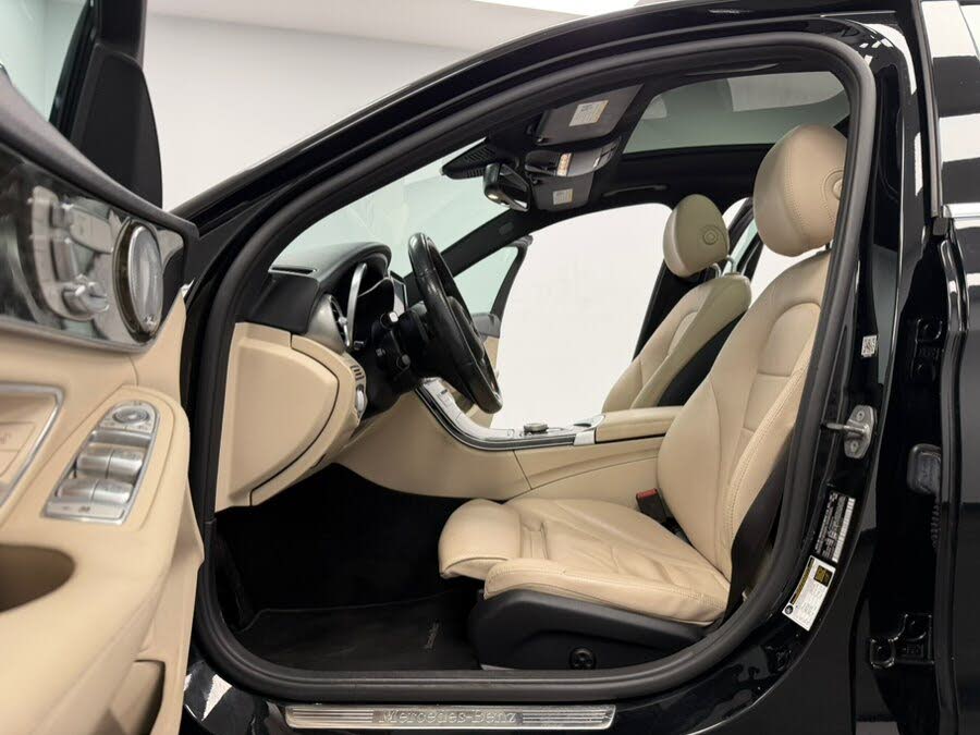 Vehicle view 35