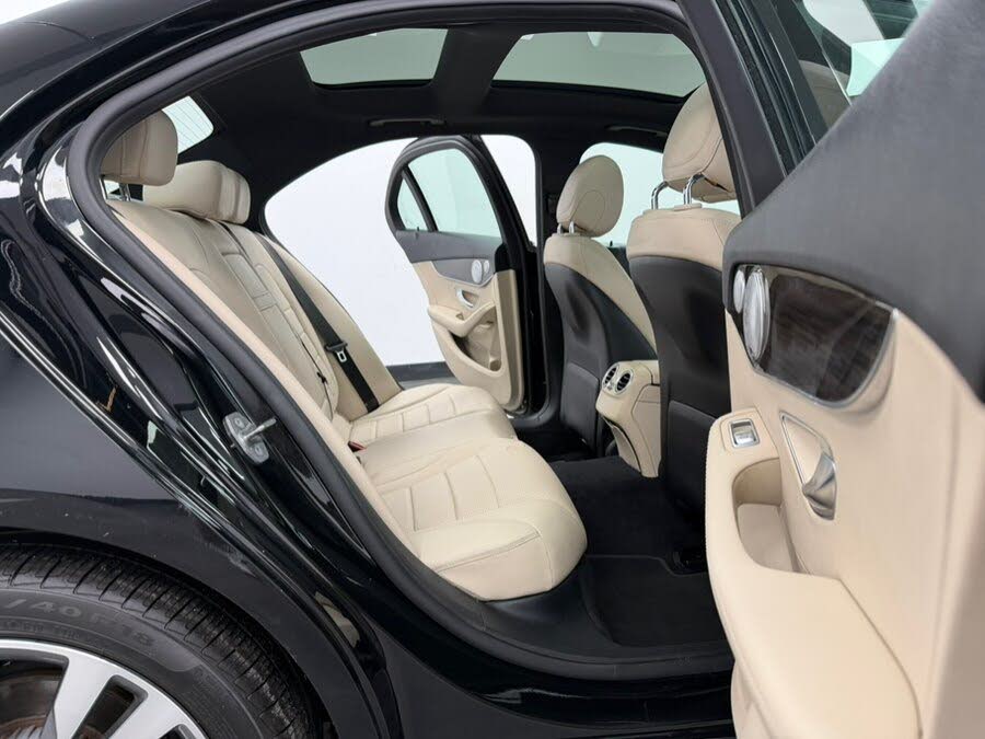 Vehicle view 37