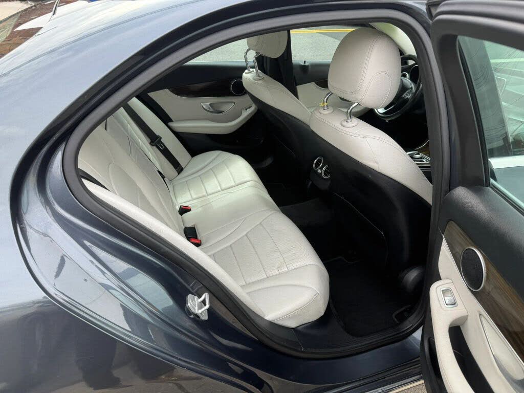 Vehicle view 16