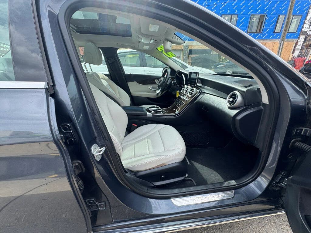 Vehicle view 19
