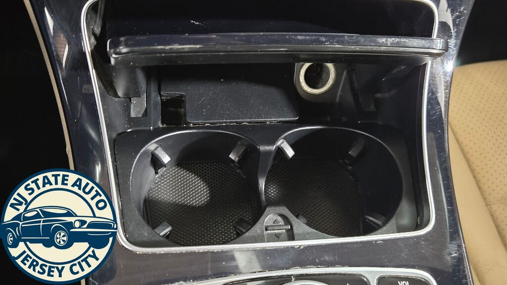Vehicle view 17