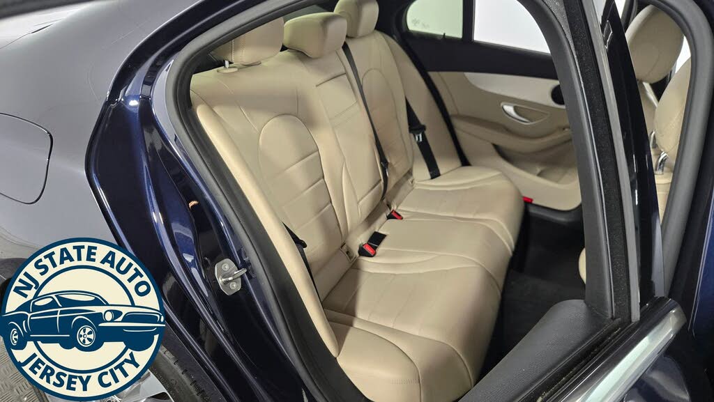 Vehicle view 34