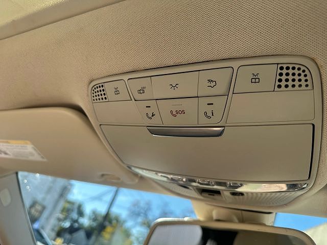 Vehicle view 37
