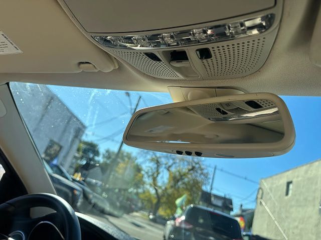 Vehicle view 83