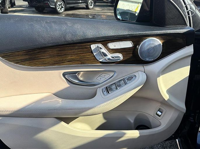 Vehicle view 18