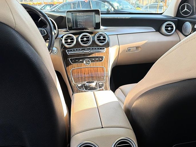Vehicle view 35