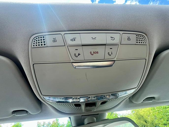 Vehicle view 37