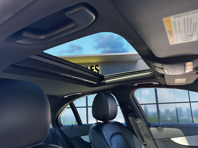 Vehicle view 57
