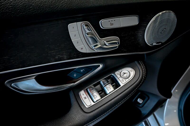 Vehicle view 16