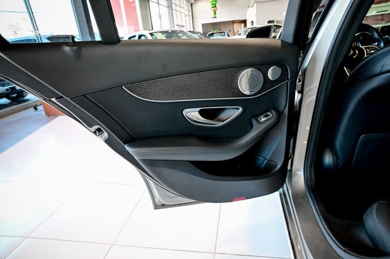 Vehicle view 19