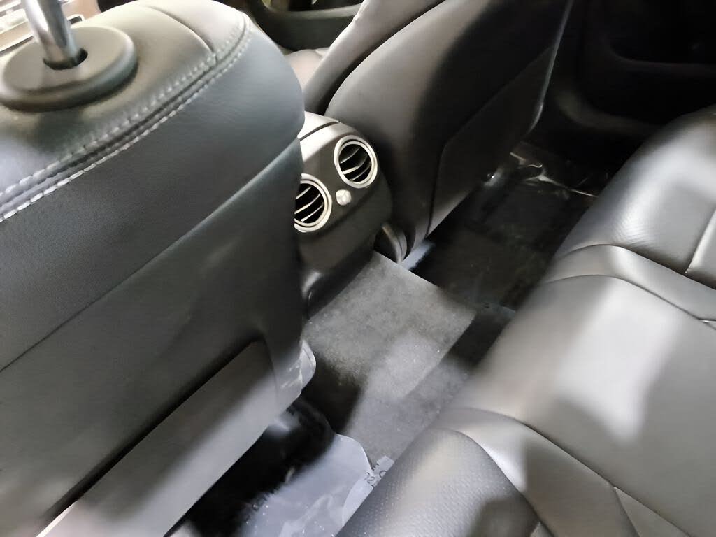 Vehicle view 25