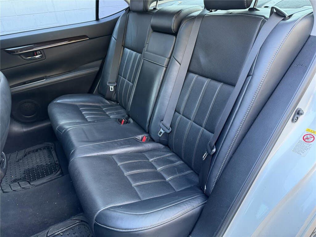 Vehicle view 15