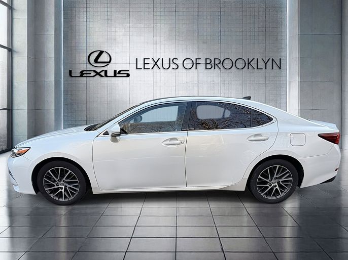 Vehicle view 30