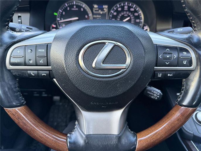Vehicle view 7
