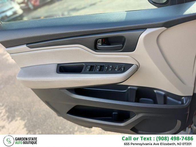 Vehicle view 15