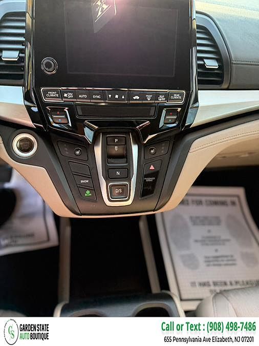 Vehicle view 19