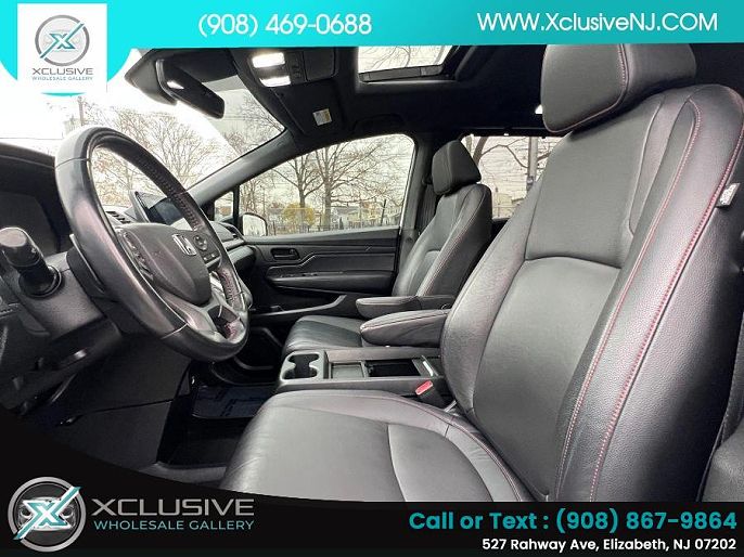 Vehicle view 8