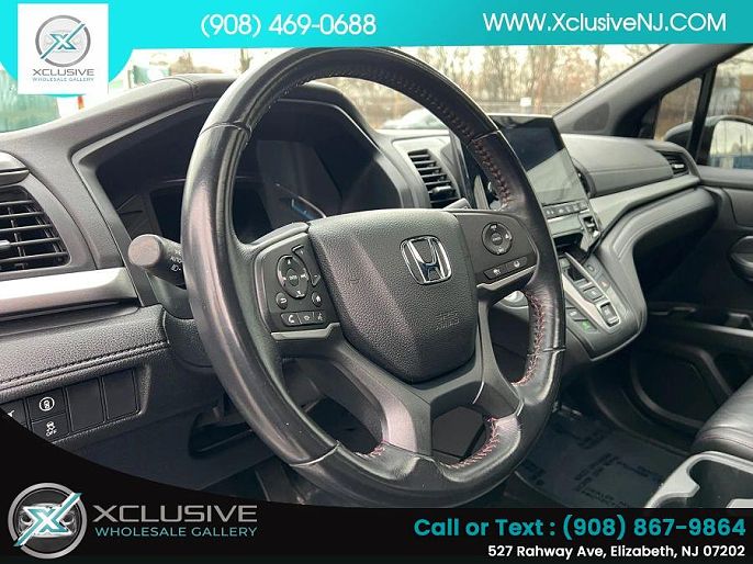 Vehicle view 9