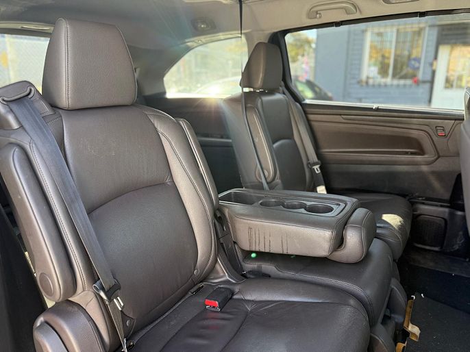 Vehicle view 8