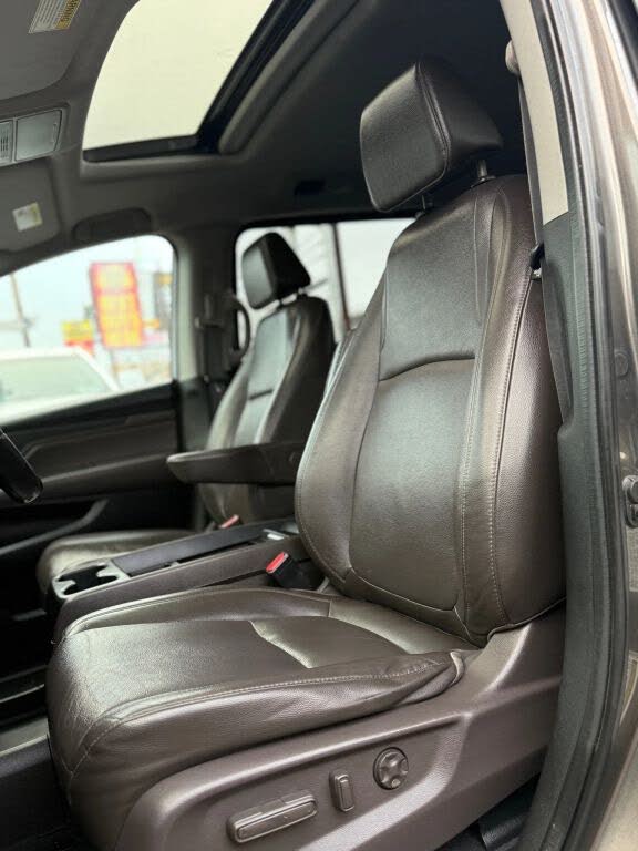 Vehicle view 7
