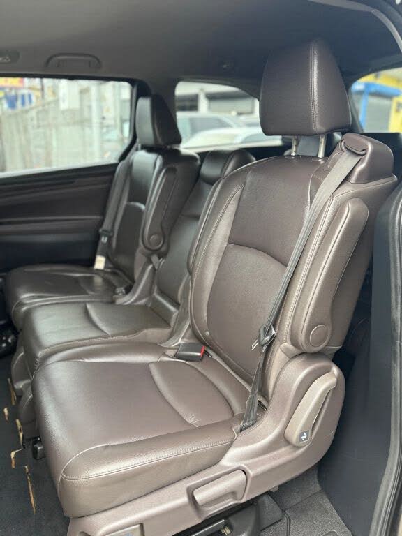 Vehicle view 9