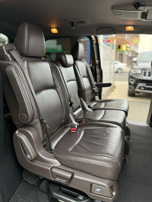 Vehicle view 11