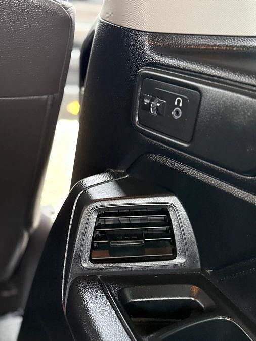 Vehicle view 16