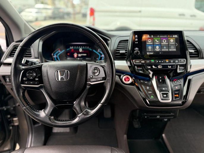 Vehicle view 17