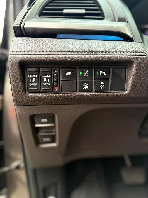 Vehicle view 21