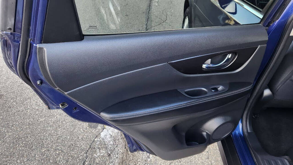 Vehicle view 13