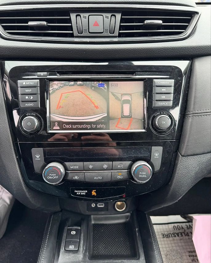 Vehicle view 7