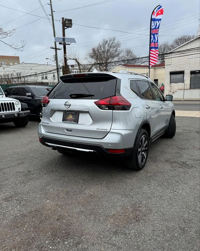 Vehicle view 8